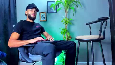Steve  online show from July 16, 10:00 am