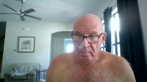Snapshot of stevejons47 chatting on September 15, 2:40 pm stevejons47 online show from September 15, 2:40 pm