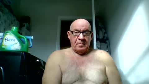 Snapshot of stevejons47 chatting on January 26, 2:08 pm stevejons47 online show from January 26, 2:08 pm