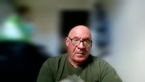 Snapshot of stevejons47 chatting on February 15, 4:56 pm stevejons47 online show from February 15, 4:56 pm