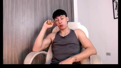 steven__connor online show from November 19, 2:55 am