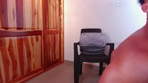 steven_modelo69 online show from February 18, 2:38 am