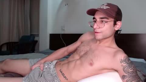 Snapshot of steveoceanbeanhuge chatting on January 29, 7:00 pm Alex   online show from January 29, 7:00 pm