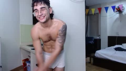 Snapshot of steveoceanbeanhuge chatting on September 12, 1:22 pm Alex   online show from September 12, 1:22 pm