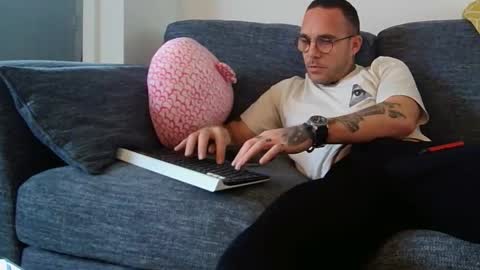 stevie_rae online show from October 14, 12:34 pm