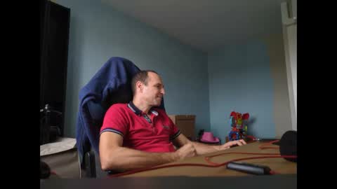 Snapshot of stickolive1 chatting on September 30, 10:19 am stickolive1 online show from September 30, 10:19 am