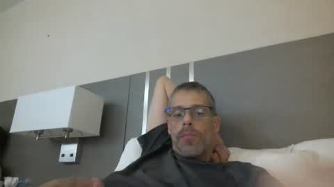 stickymouse45 online show from April 1, 8:38 am