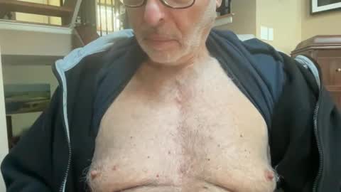 Stillbad2 online show from January 3, 7:07 pm