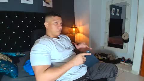 stily online show from September 19, 3:07 am