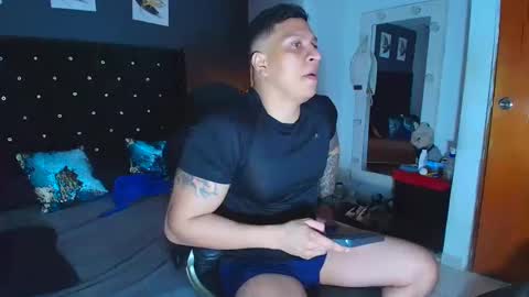 stily online show from October 25, 3:19 am