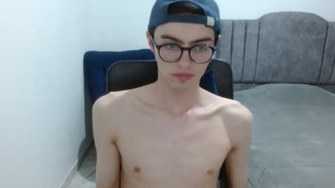 stiv_grant online show from May 27, 1:57 am