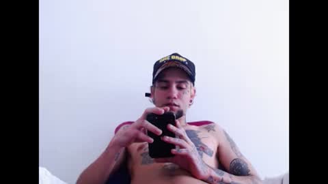 Snapshot of stivenunivers996 chatting on December 2, 1:11 pm stiven online show from December 2, 1:11 pm