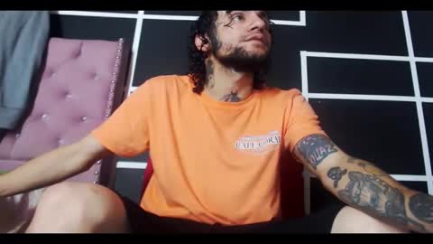 Snapshot of stivenunivers996 chatting on October 19, 5:56 am stiven online show from October 19, 5:56 am