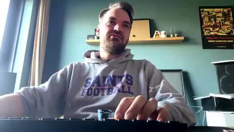 Stonerboner online show from November 4, 9:43 am