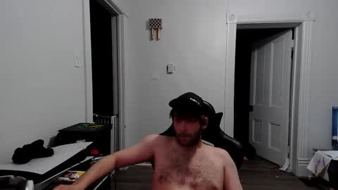 stonedpanda77 online show from March 18, 2:14 am