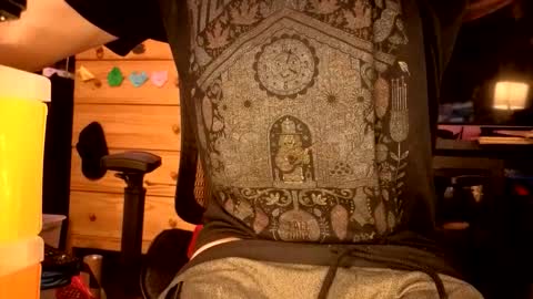 Str8 online show from March 16, 5:50 pm