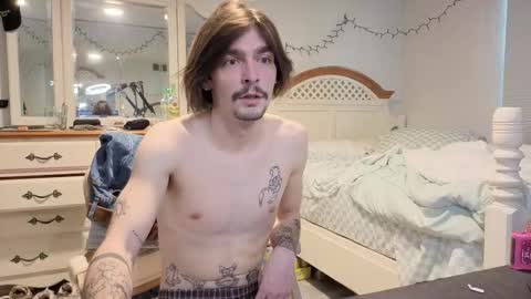 str8whiteboy21 online show from March 4, 9:22 pm