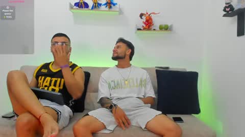 straight__friends online show from May 16, 12:19 am