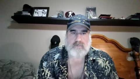 Straightbear4you online show from July 18, 7:47 am