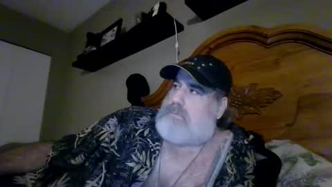 Straightbear4you online show from June 10, 9:33 am