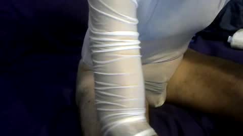 Snapshot of straightboytoy713851 chatting on October 26, 10:39 am straightboytoy713851 online show from October 26, 10:39 am