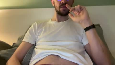 straightfirelotus69420 online show from December 4, 12:34 pm