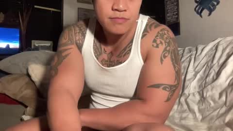 straightsurfer808 online show from November 8, 10:29 am