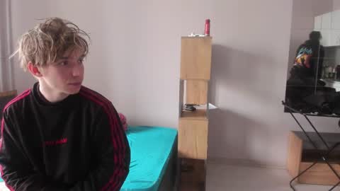 Ray online show from April 5, 8:55 am