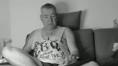 Stranger online show from February 18, 5:49 am