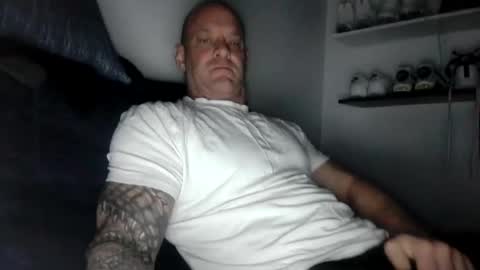 Snapshot of strongandhard073 chatting on March 9, 12:20 pm StrongAndHard online show from March 9, 12:20 pm