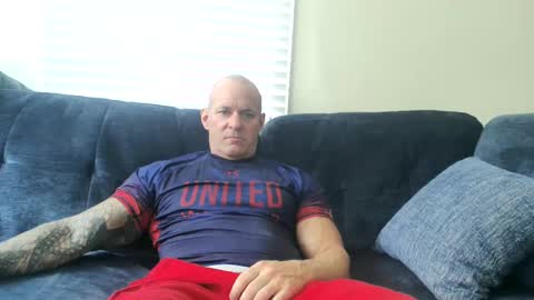 Snapshot of strongandhard073 chatting on September 29, 5:09 pm StrongAndHard online show from September 29, 5:09 pm