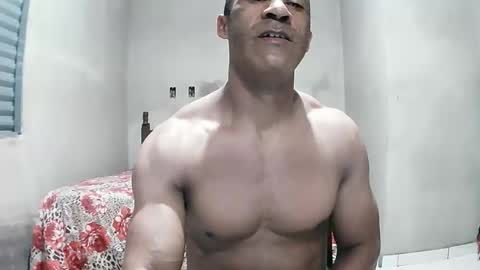 strongdaddyfantastic online show from May 17, 8:27 pm