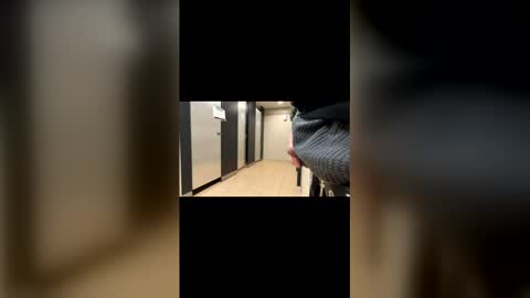 strongminsoo2 online show from December 1, 6:49 am