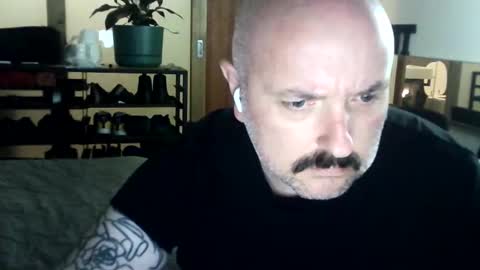 studley_1987 online show from December 2, 12:58 am