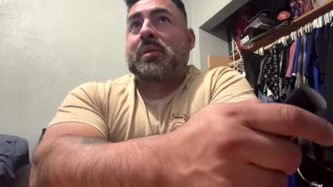 suavecito67 online show from December 1, 5:10 am