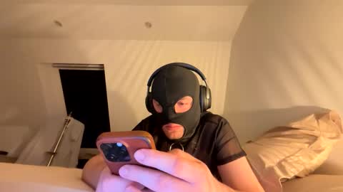 subfrenchpoppers online show from December 20, 10:28 pm