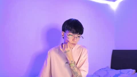 nico online show from December 4, 5:00 pm