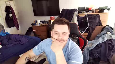 submissiveboy87 online show from March 18, 2:20 pm