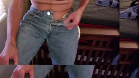 Submitted4u online show from December 4, 7:34 pm