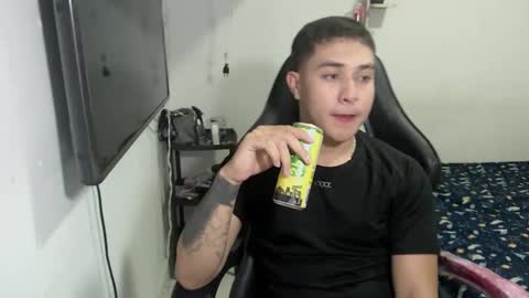 sully50126 online show from October 6, 3:55 am