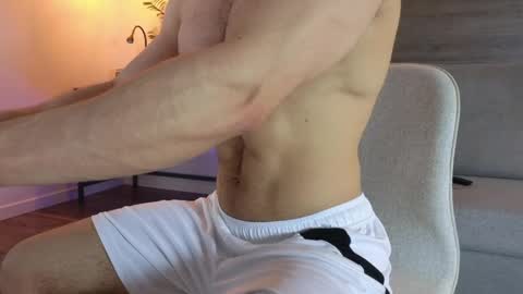 sultryandrewww online show from April 20, 11:57 am