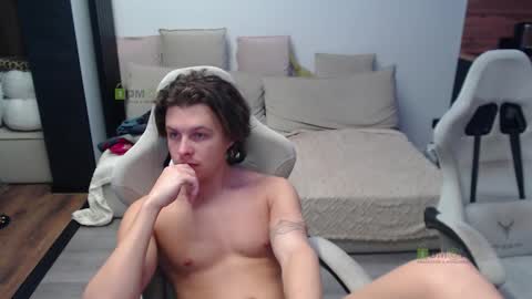 Alice and Sergey online show from March 1, 2:39 pm