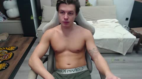 Alice and Sergey online show from December 3, 1:17 pm