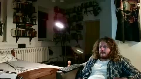 sunr1sa online show from December 16, 4:49 pm