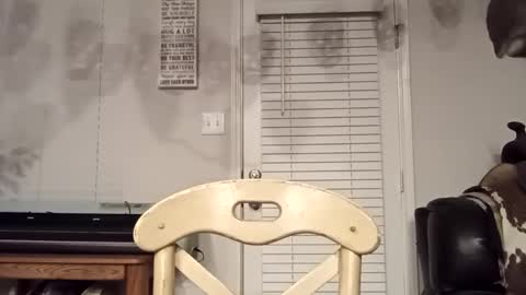 Snapshot of superd512 chatting on October 14, 1:01 am Guero Cash online show from October 14, 1:01 am