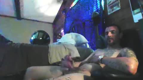 Snapshot of superd512 chatting on March 8, 8:24 pm Guero Cash online show from March 8, 8:24 pm