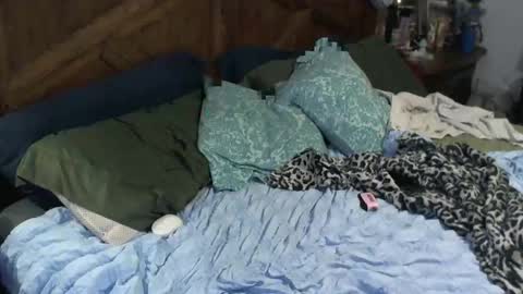 Snapshot of superd512 chatting on October 3, 1:27 pm Guero Cash online show from October 3, 1:27 pm