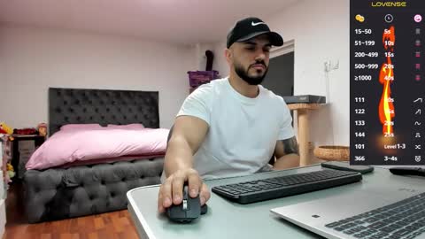 supermanboyxxl online show from March 2, 6:47 am