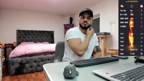 supermanboyxxl online show from March 2, 7:15 am