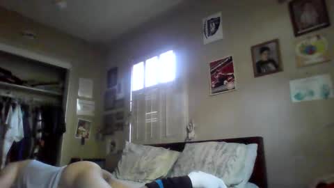 Snapshot of supermiguel20 chatting on October 15, 11:12 pm Super miguel20 online show from October 15, 11:12 pm